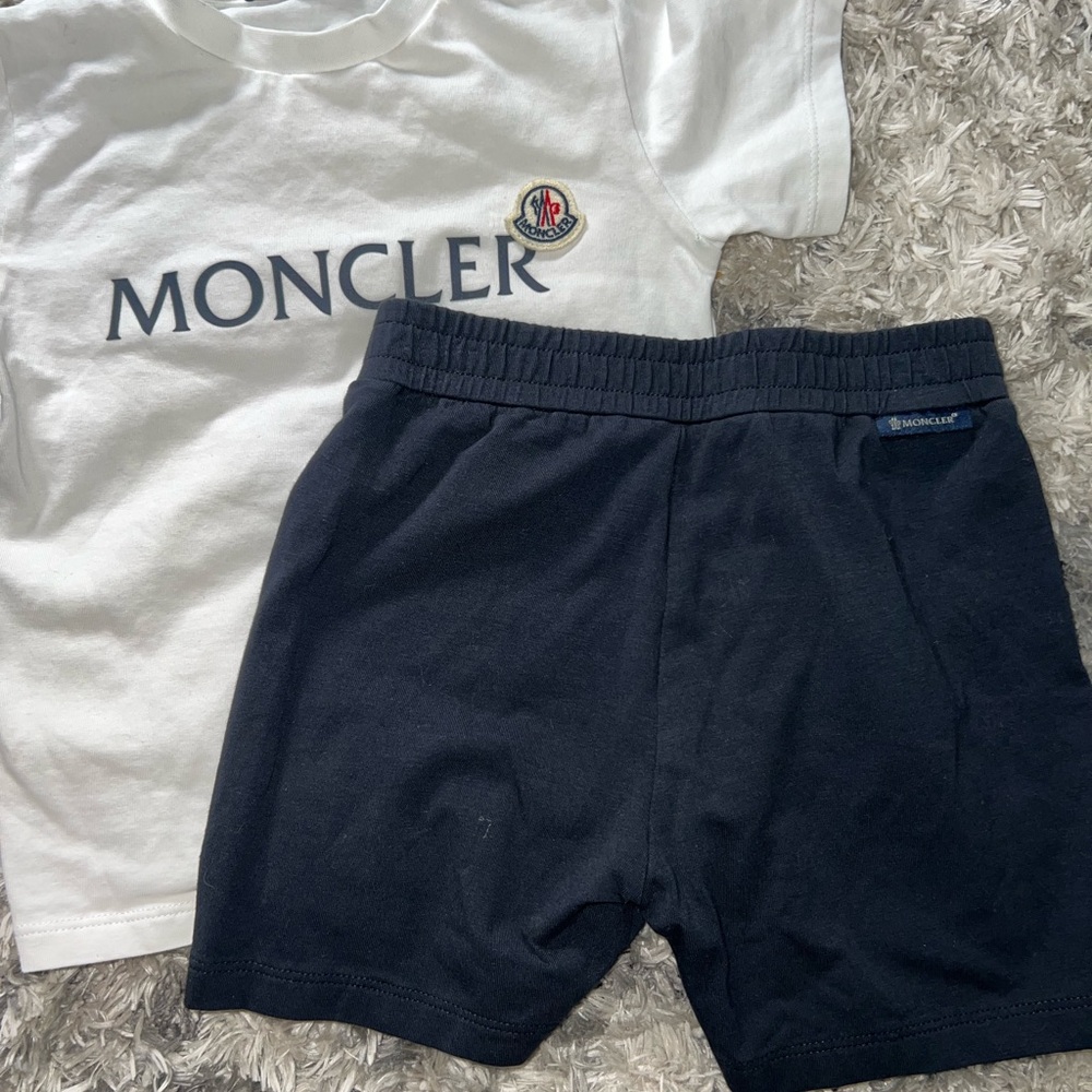 Moncler White T-Shirt and Navy Shorts Set - Picture 4 of 4